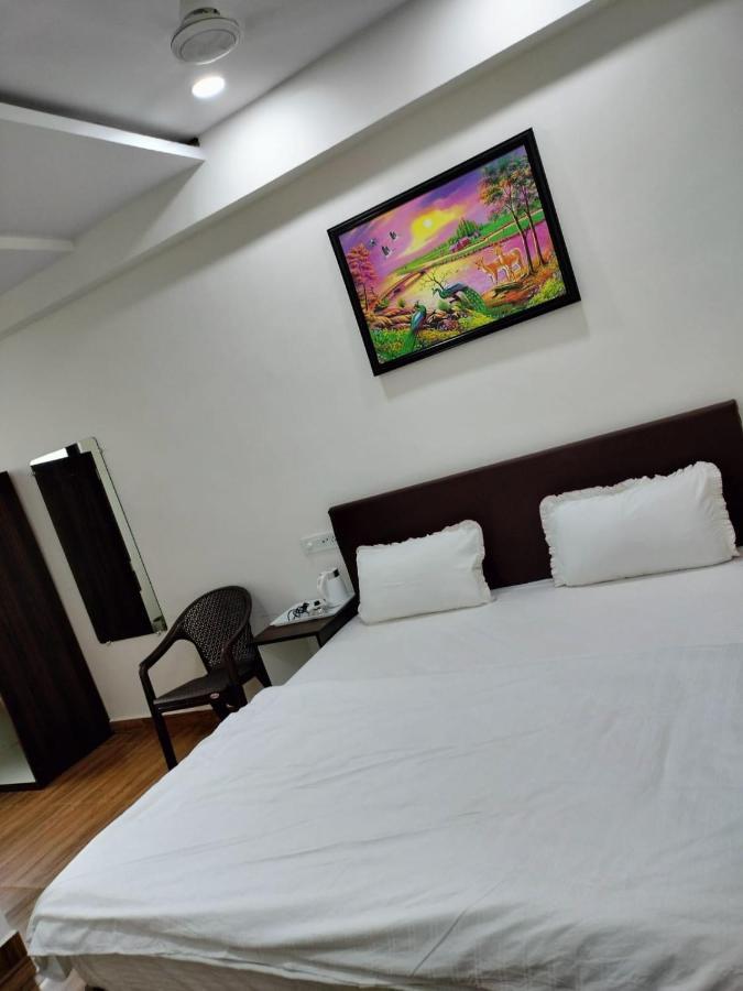 Hotel Satkar International Chhindwāra 外观 照片