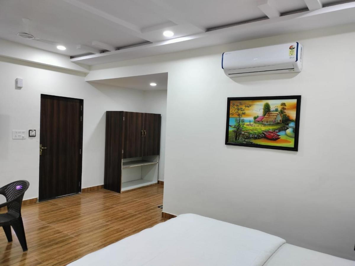 Hotel Satkar International Chhindwāra 外观 照片