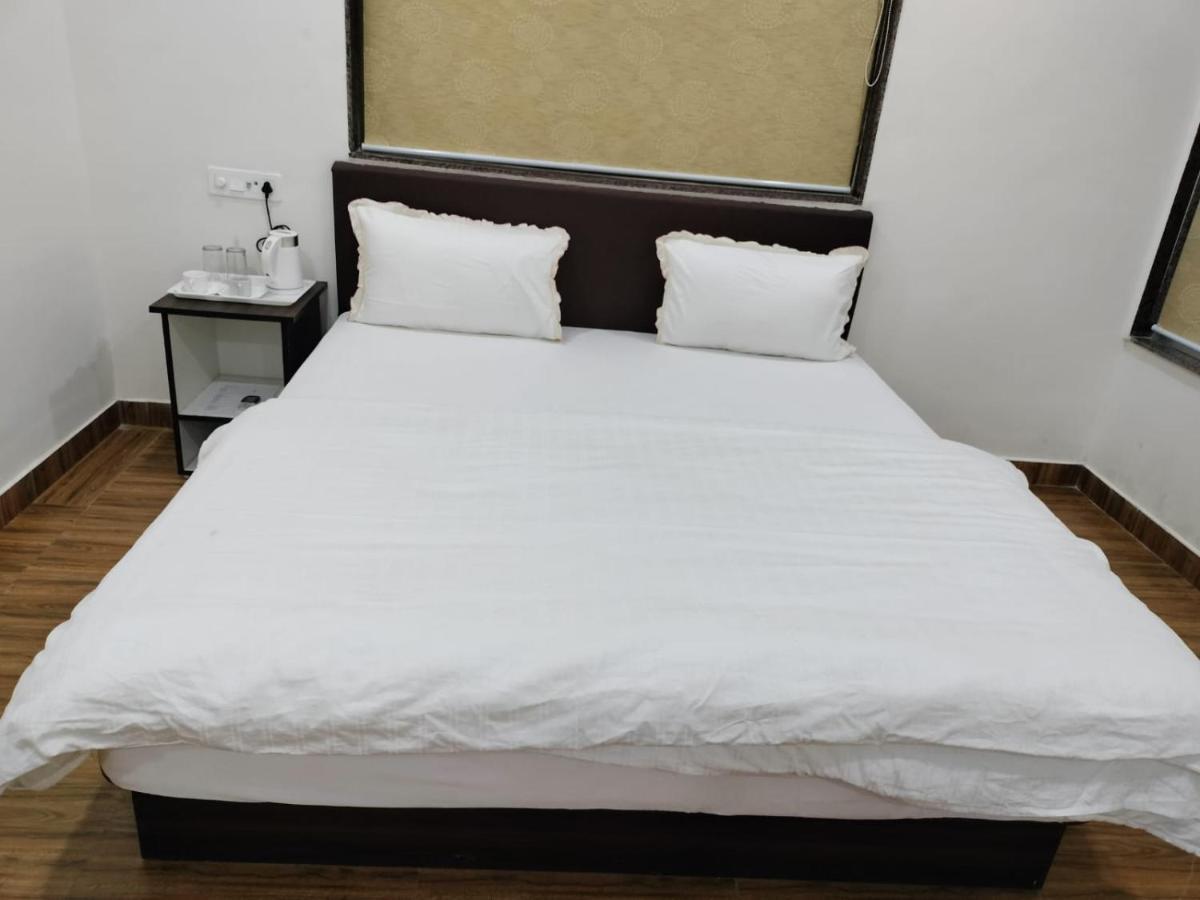 Hotel Satkar International Chhindwāra 外观 照片