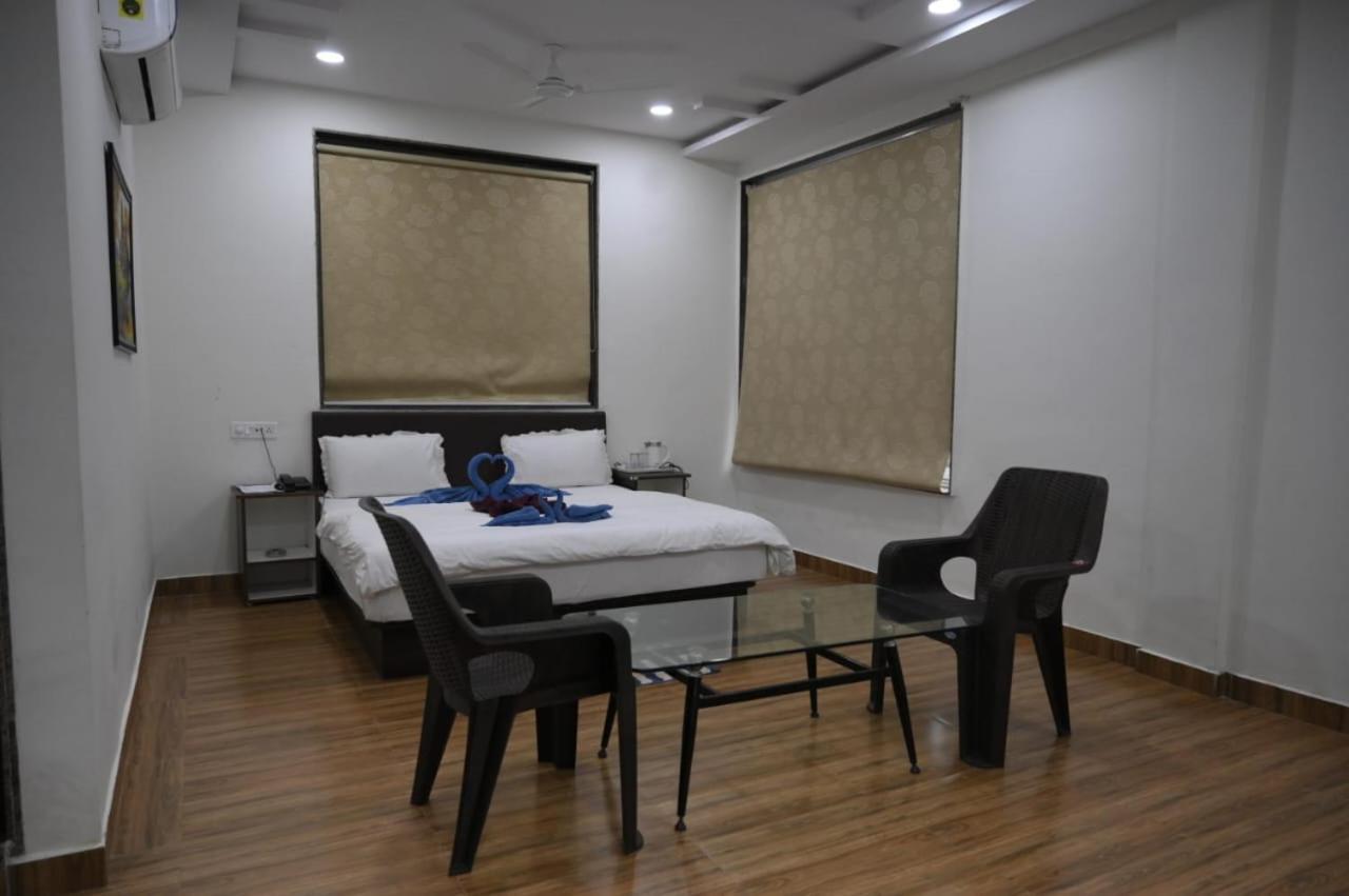 Hotel Satkar International Chhindwāra 外观 照片