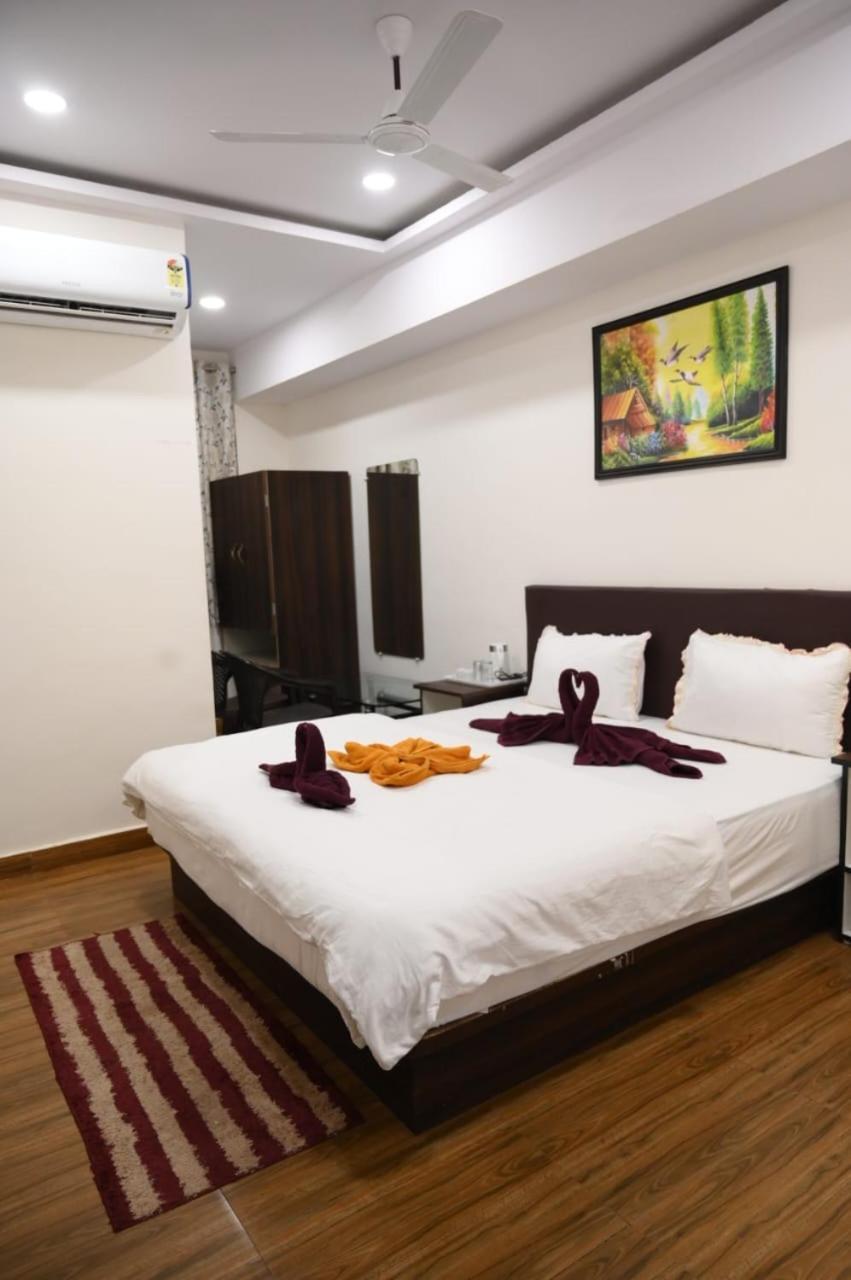 Hotel Satkar International Chhindwāra 外观 照片