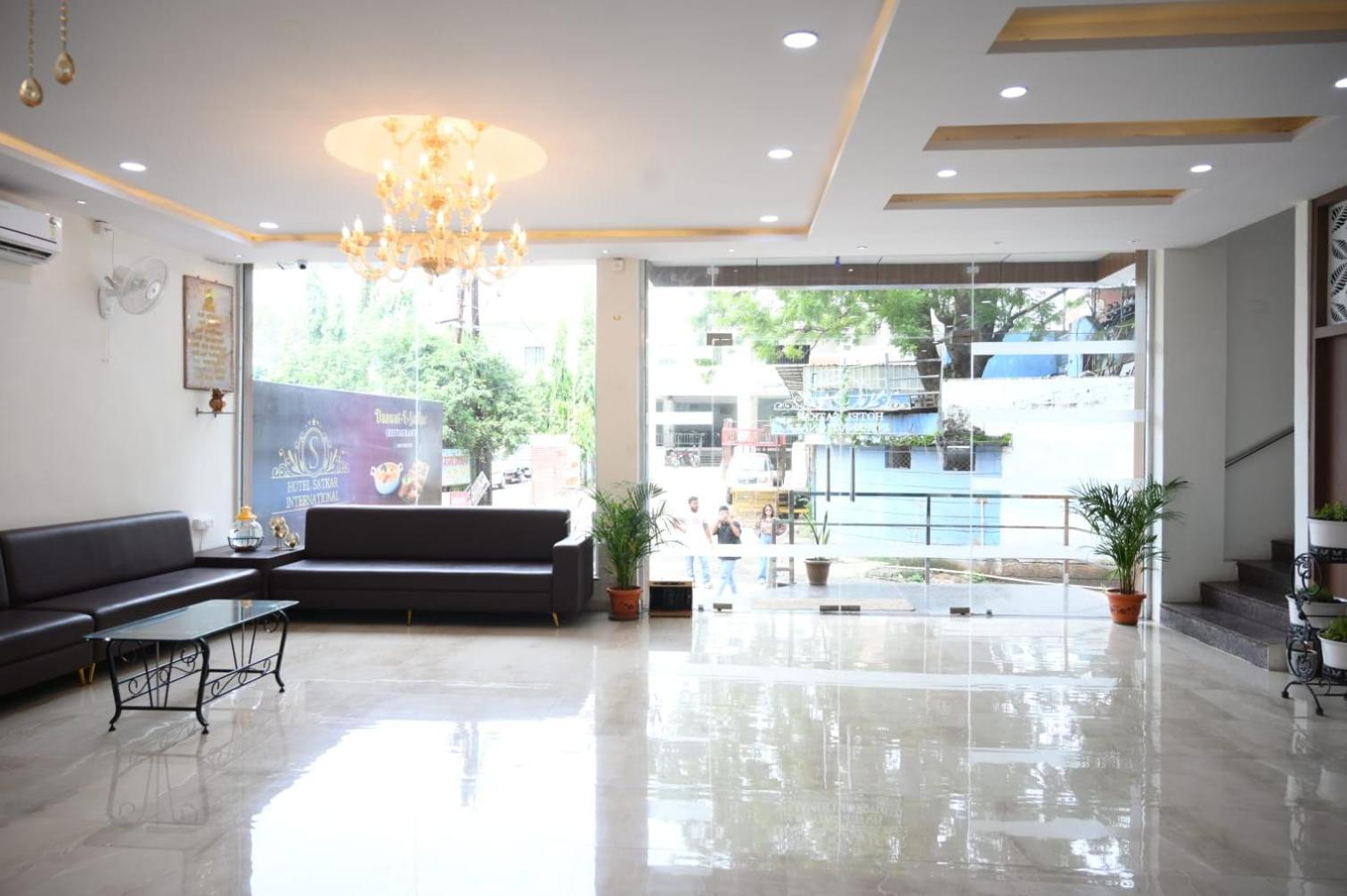 Hotel Satkar International Chhindwāra 外观 照片