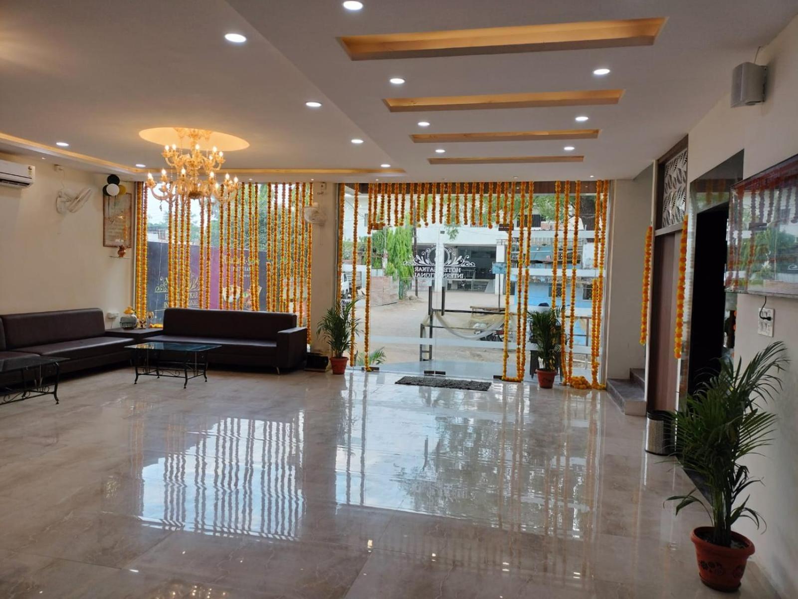 Hotel Satkar International Chhindwāra 外观 照片